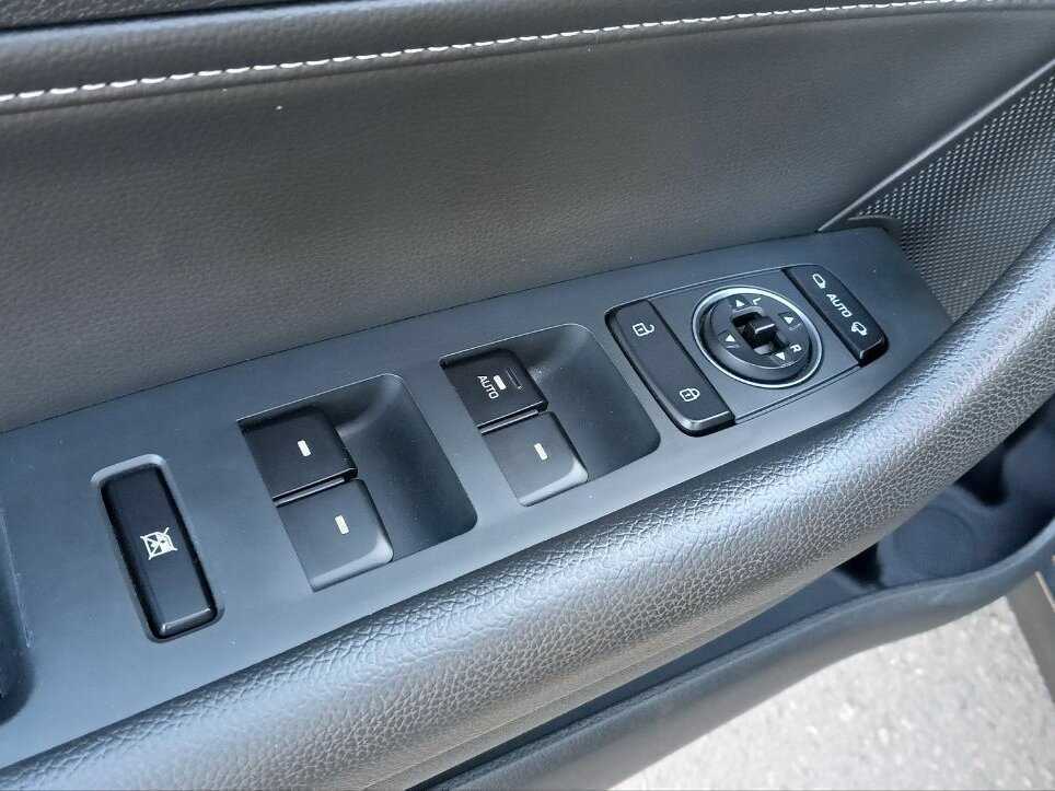 Купить Hyundai Sonata с пробегом. Фото: #12
