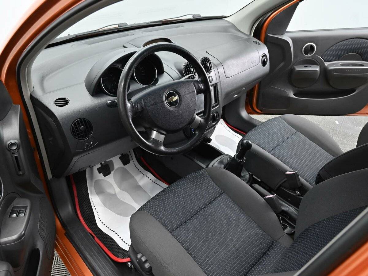 Купить Chevrolet Aveo с пробегом. Фото: #6