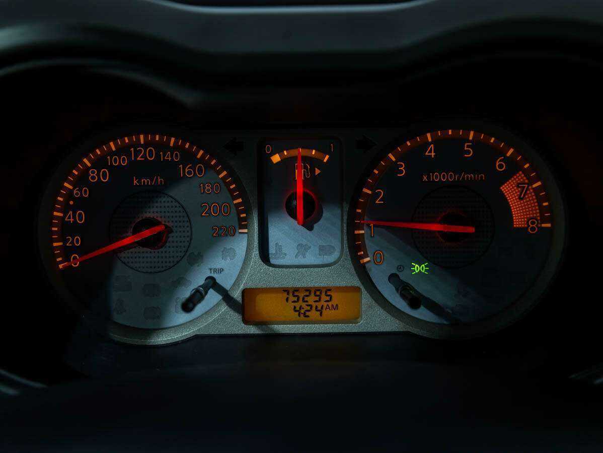Купить Nissan Note с пробегом. Фото: #9