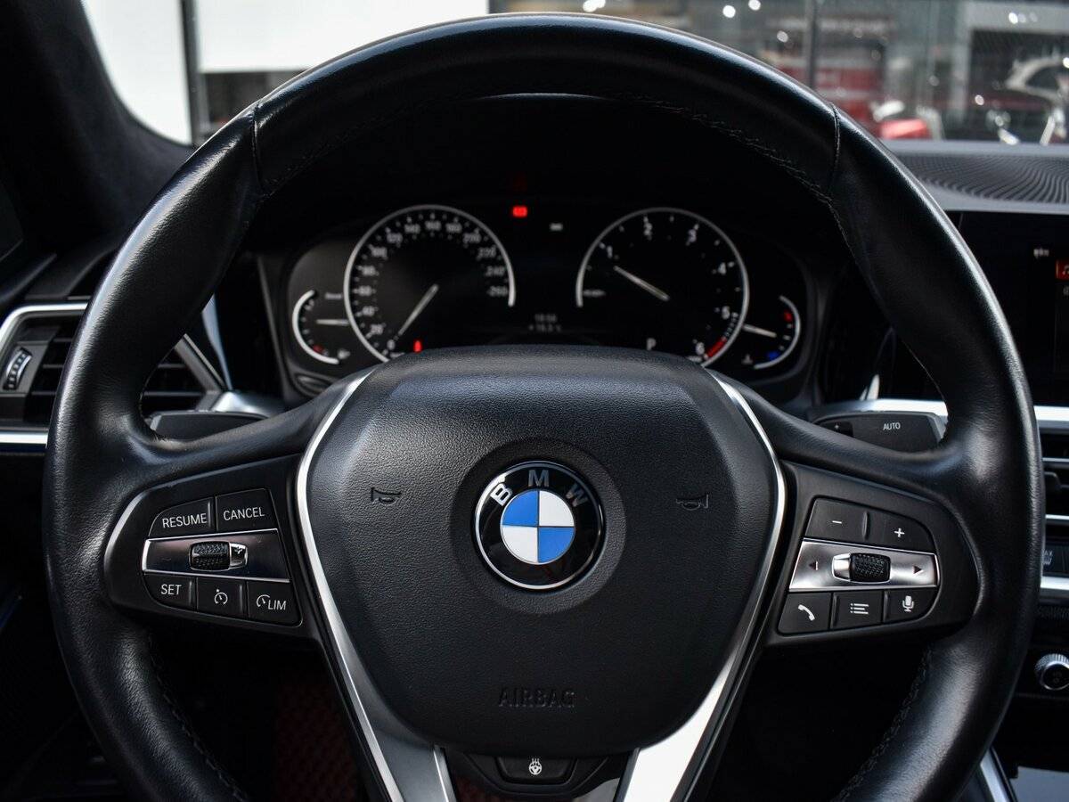 Купить BMW 3 серии с пробегом. Фото: #24