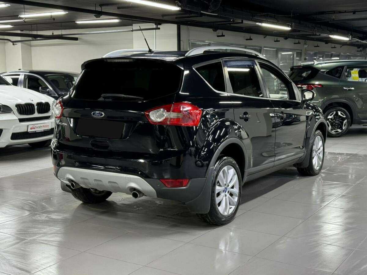Купить Ford Kuga с пробегом. Фото: #2