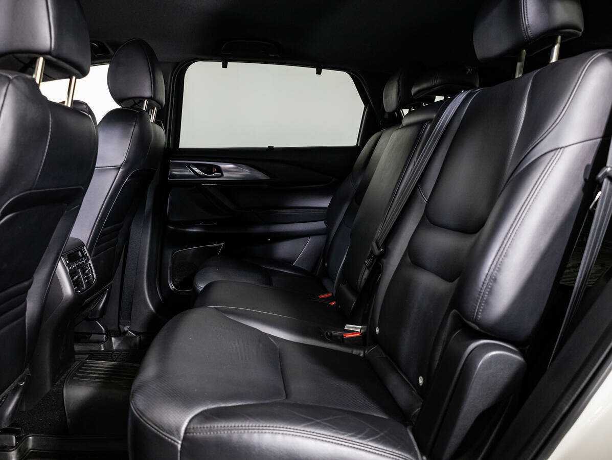 Купить Mazda CX-9 с пробегом. Фото: #9