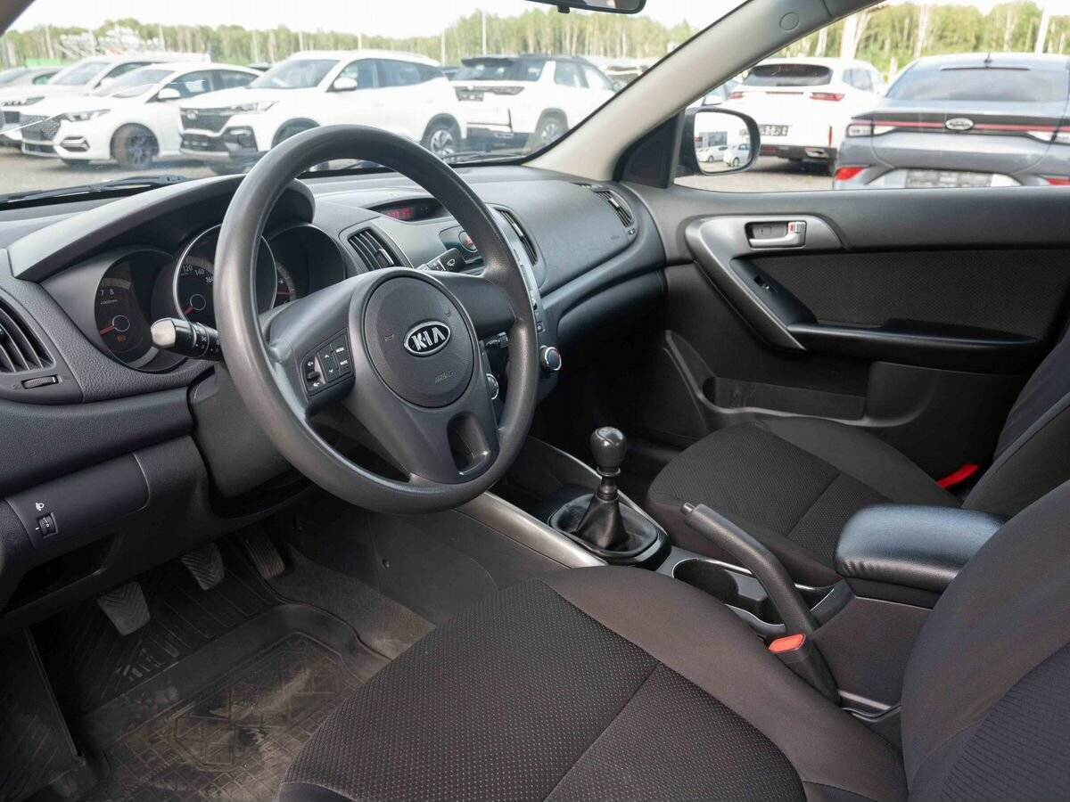 Купить Kia Cerato с пробегом. Фото: #6