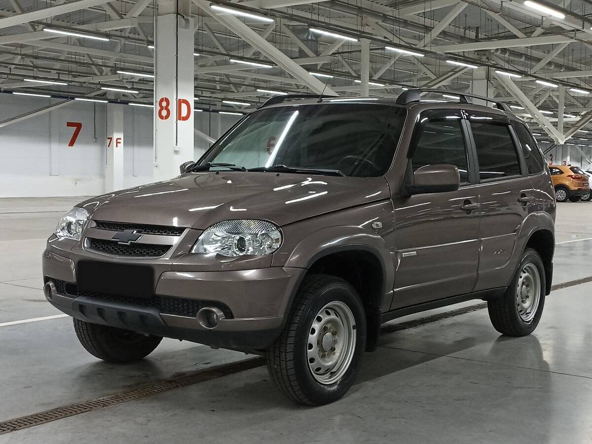 Купить Chevrolet Niva с пробегом. Посмотреть фото