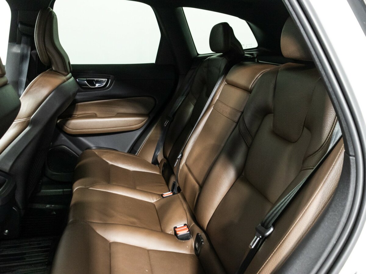 Купить Volvo XC60 с пробегом. Фото: #7