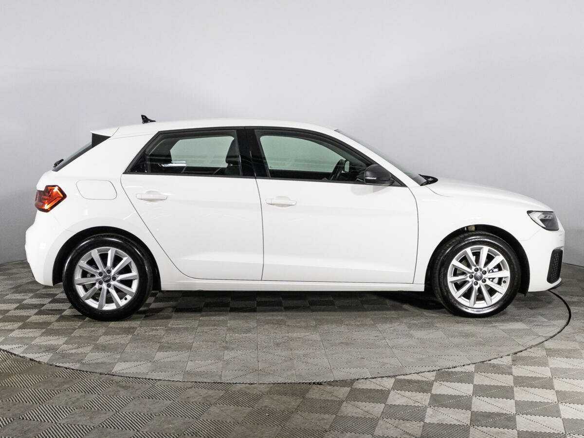 Купить Audi A1 с пробегом. Фото: #3