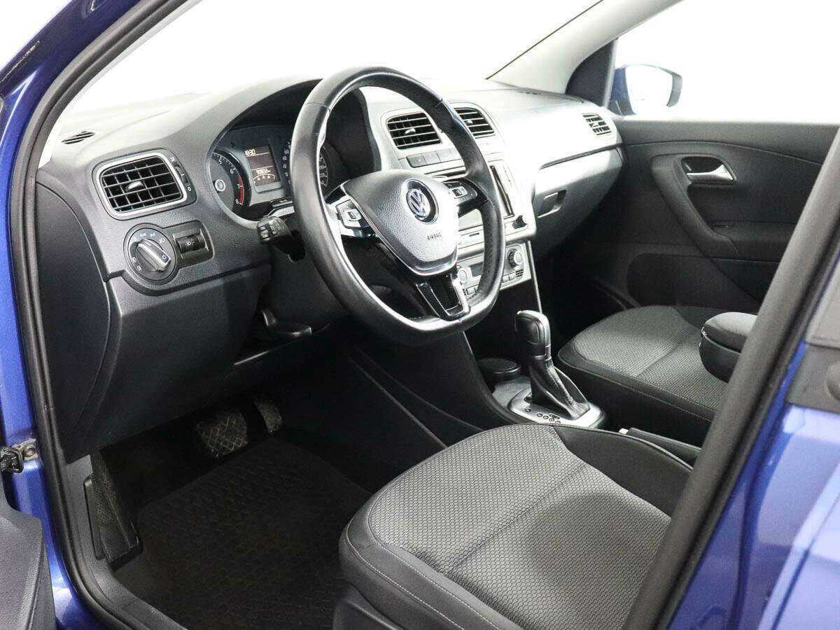 Купить Volkswagen Polo с пробегом. Фото: #7