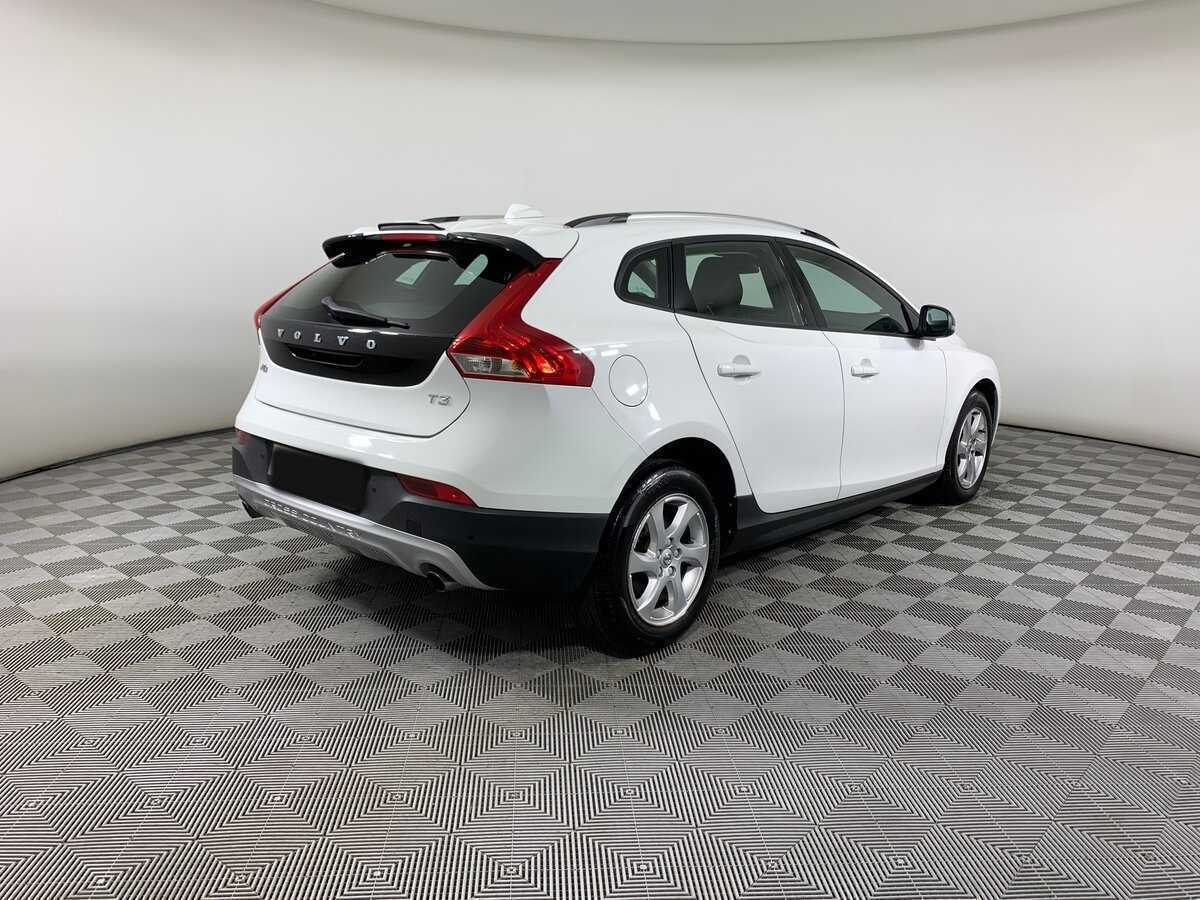 Купить Volvo V40 Cross Country с пробегом. Фото: #4