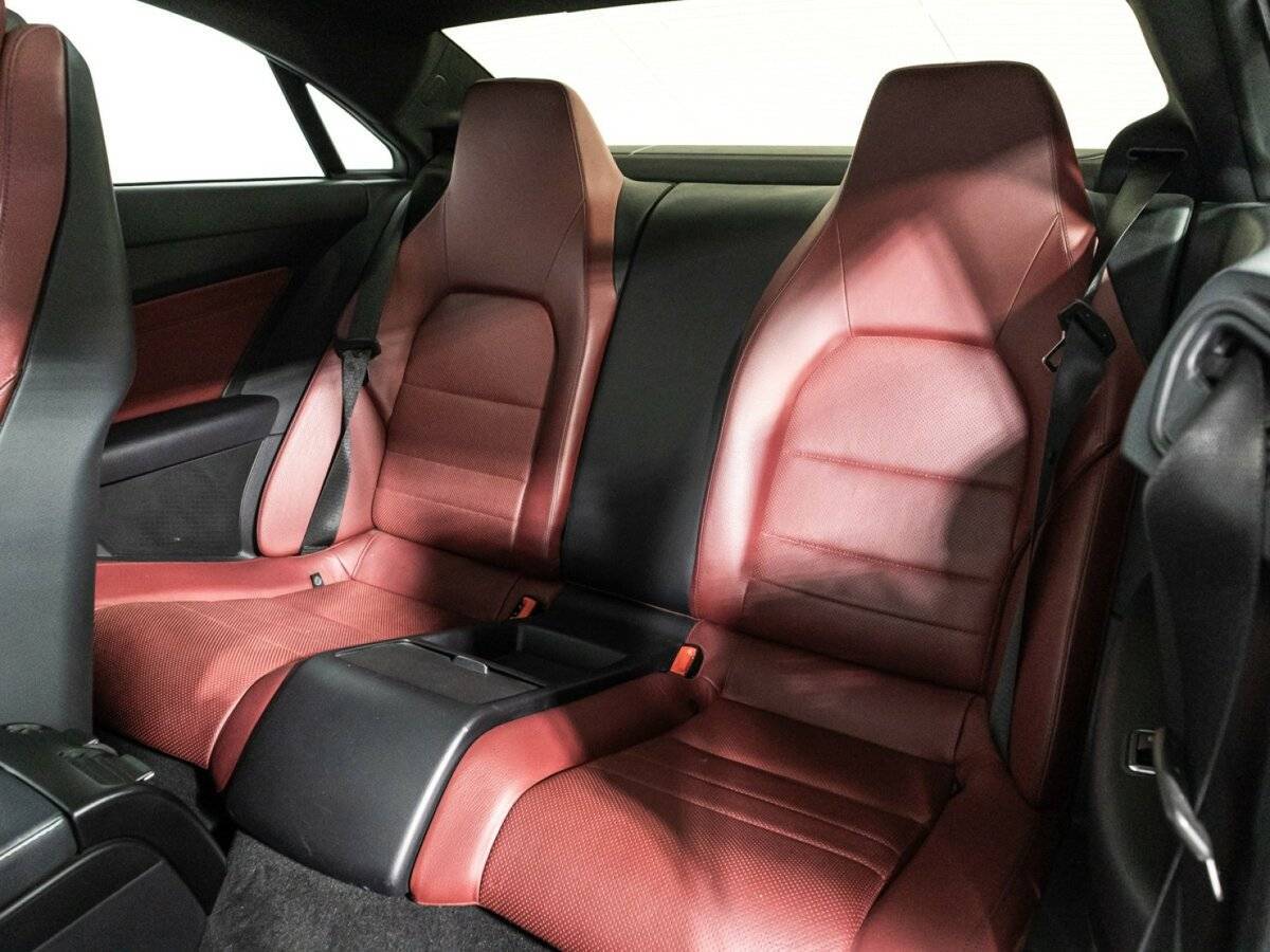 Купить Mercedes-Benz E-Класс с пробегом. Фото: #9