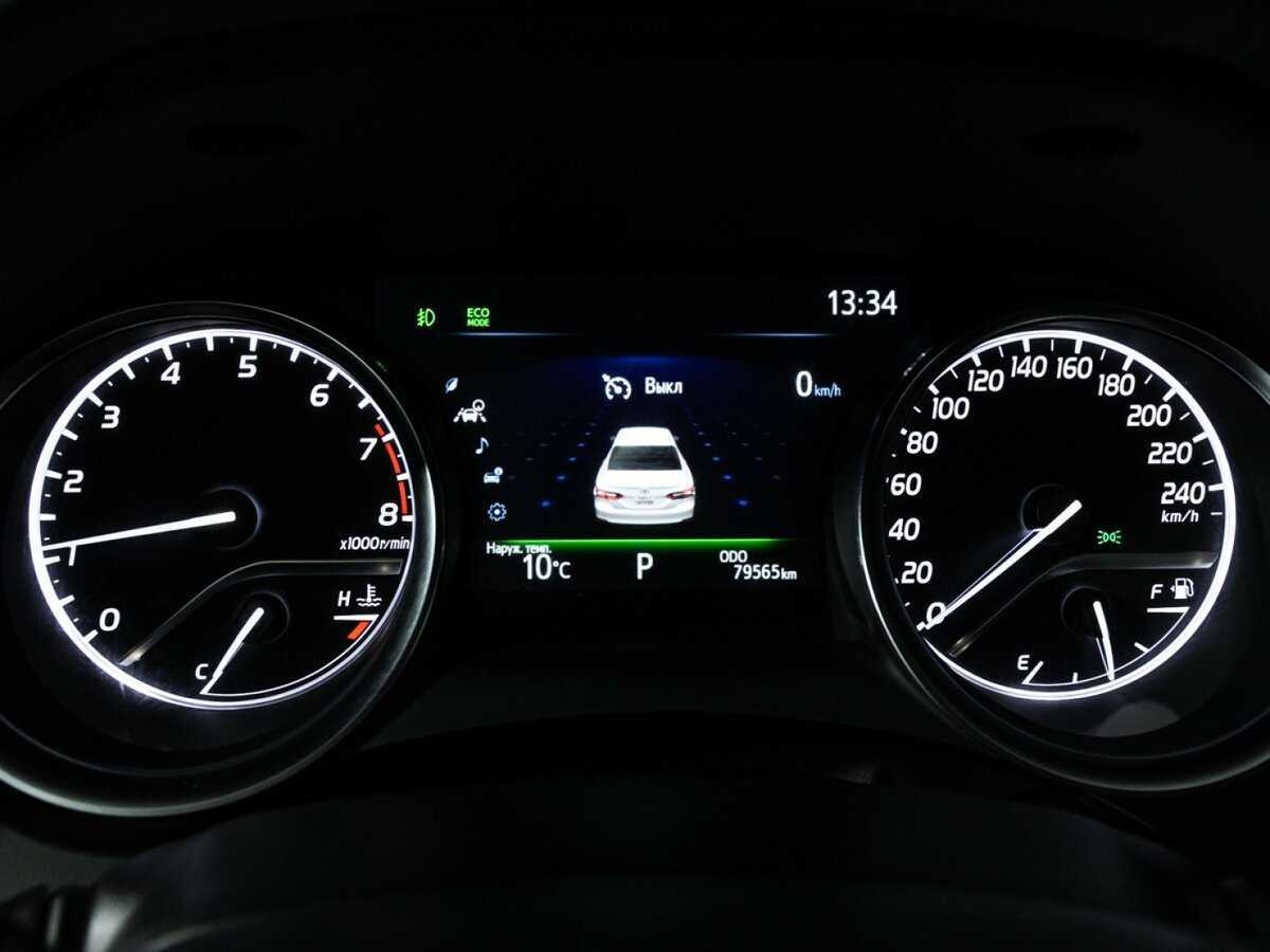 Купить Toyota Camry с пробегом. Фото: #11