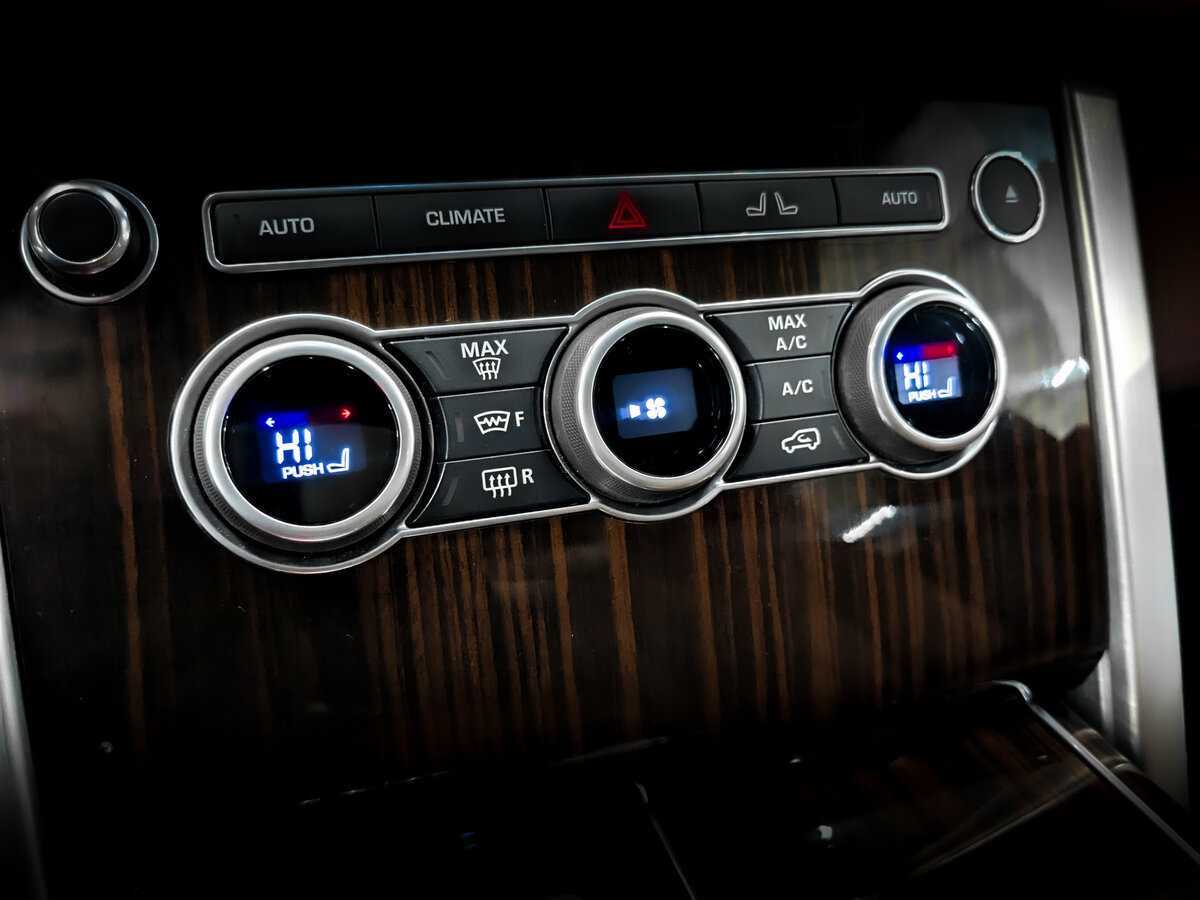 Купить Land Rover Range Rover с пробегом. Фото: #23