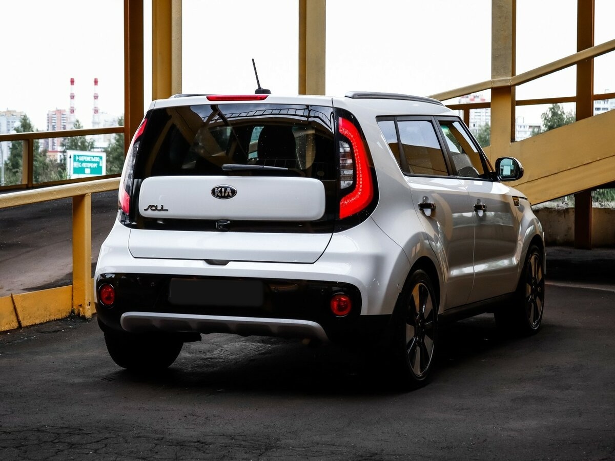 Купить Kia Soul с пробегом. Фото: #4