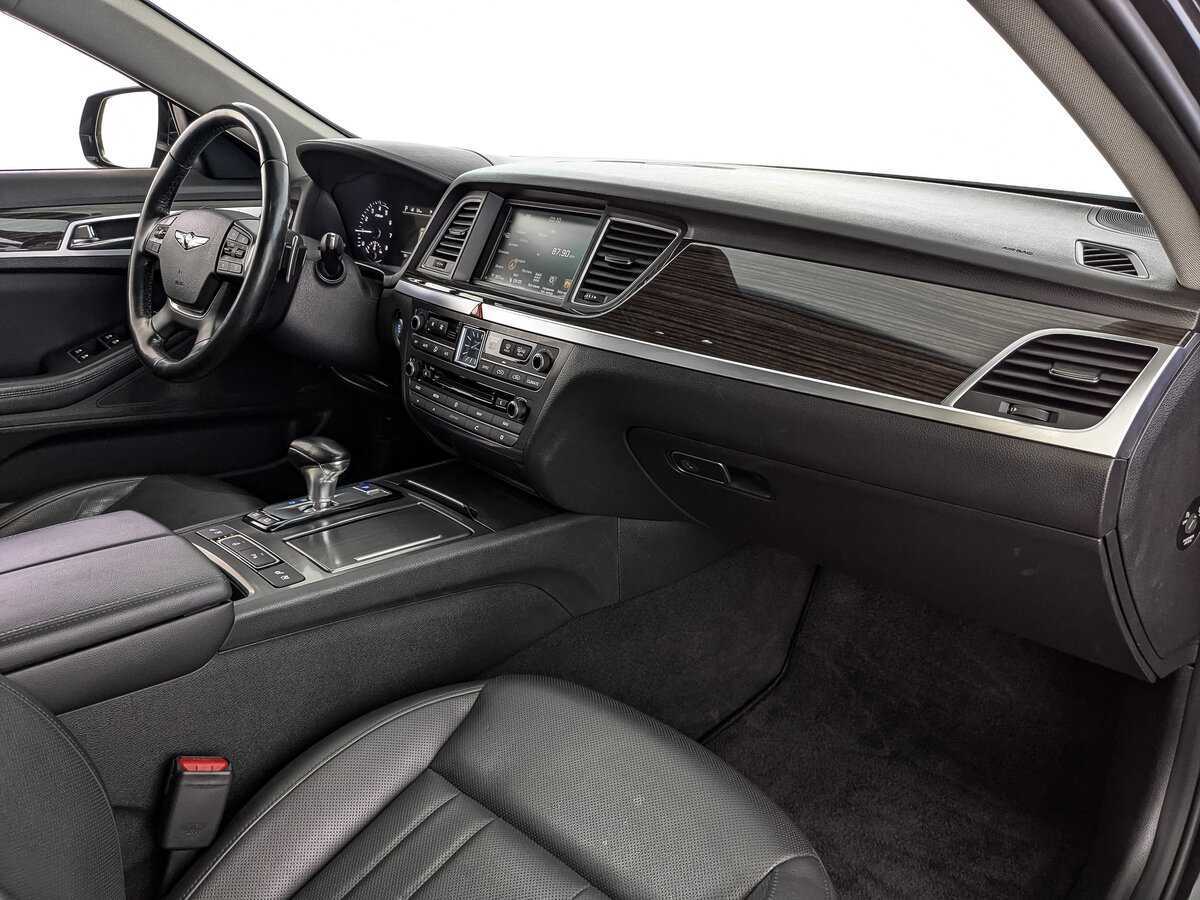 Купить Genesis G80 с пробегом. Фото: #12