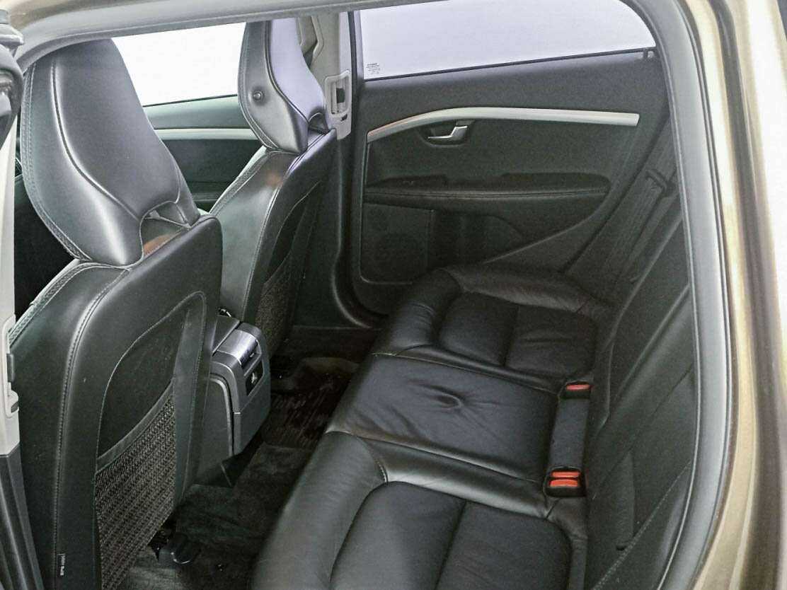 Купить Volvo XC70 с пробегом. Фото: #9