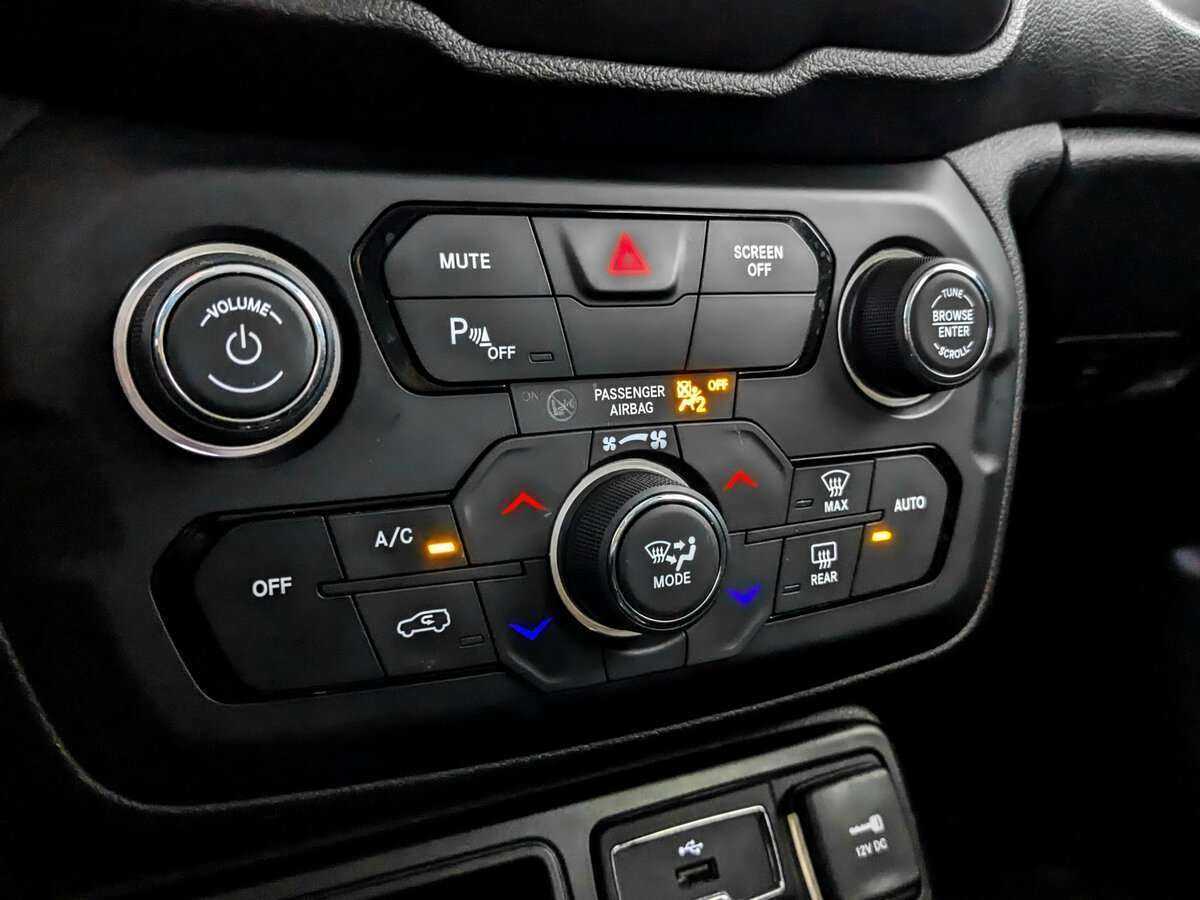 Купить Jeep Renegade с пробегом. Фото: #19
