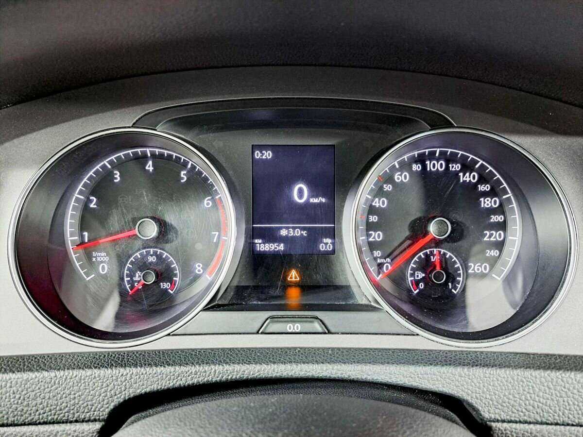 Купить Volkswagen Golf с пробегом. Фото: #10