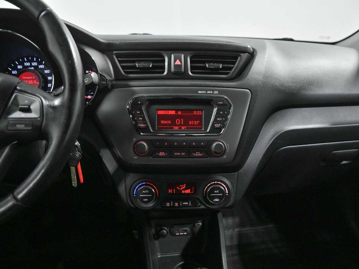 Купить Kia Rio с пробегом. Фото: #7
