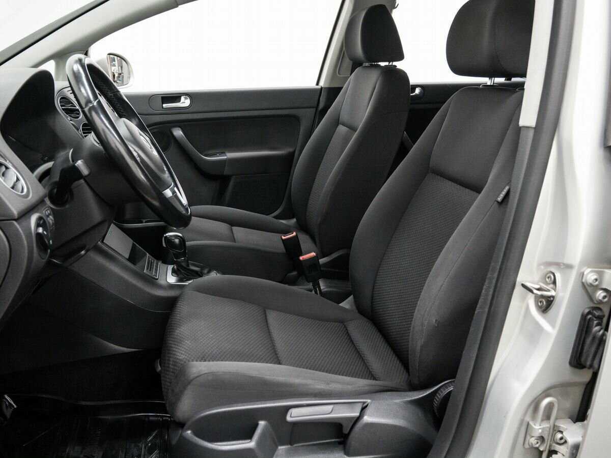 Купить Volkswagen Golf Plus с пробегом. Фото: #13