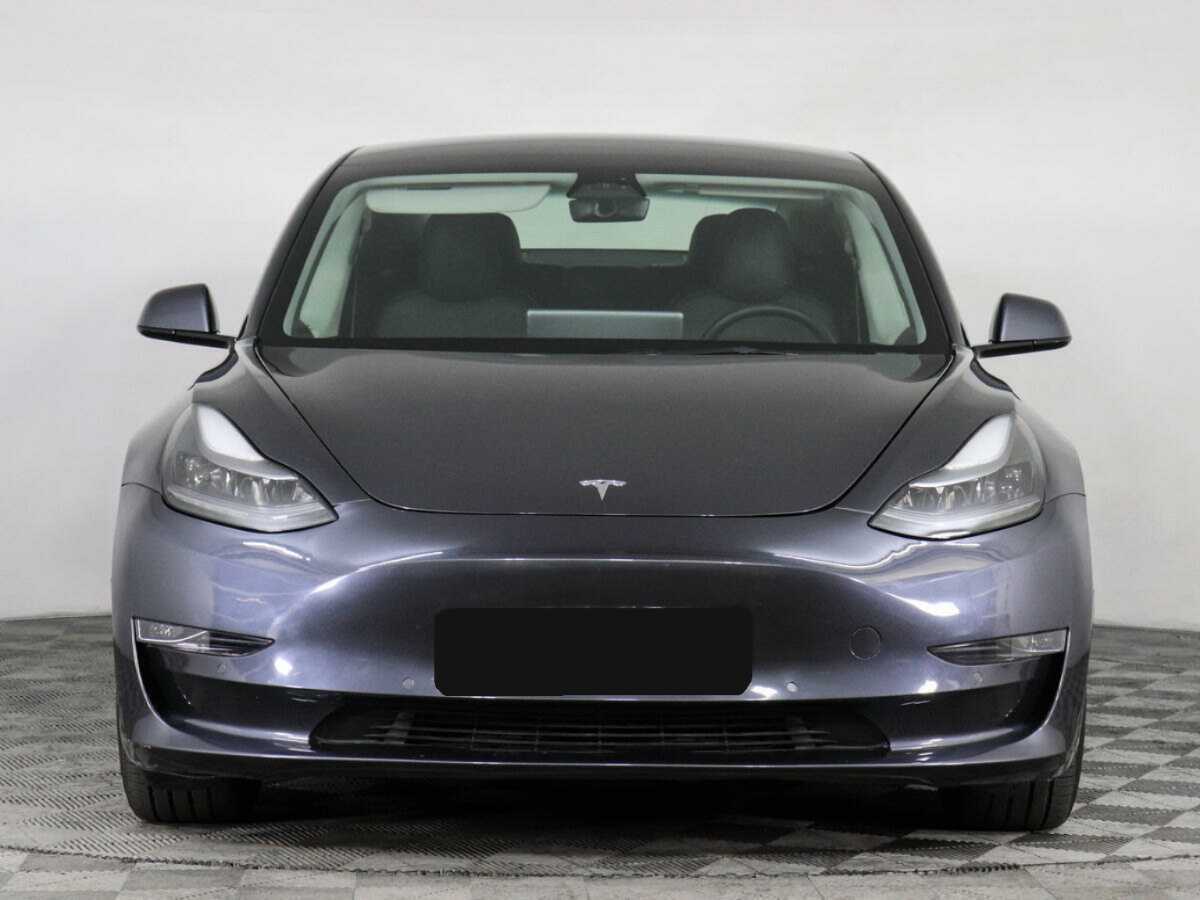 Купить Tesla Model 3 с пробегом. Фото: #1