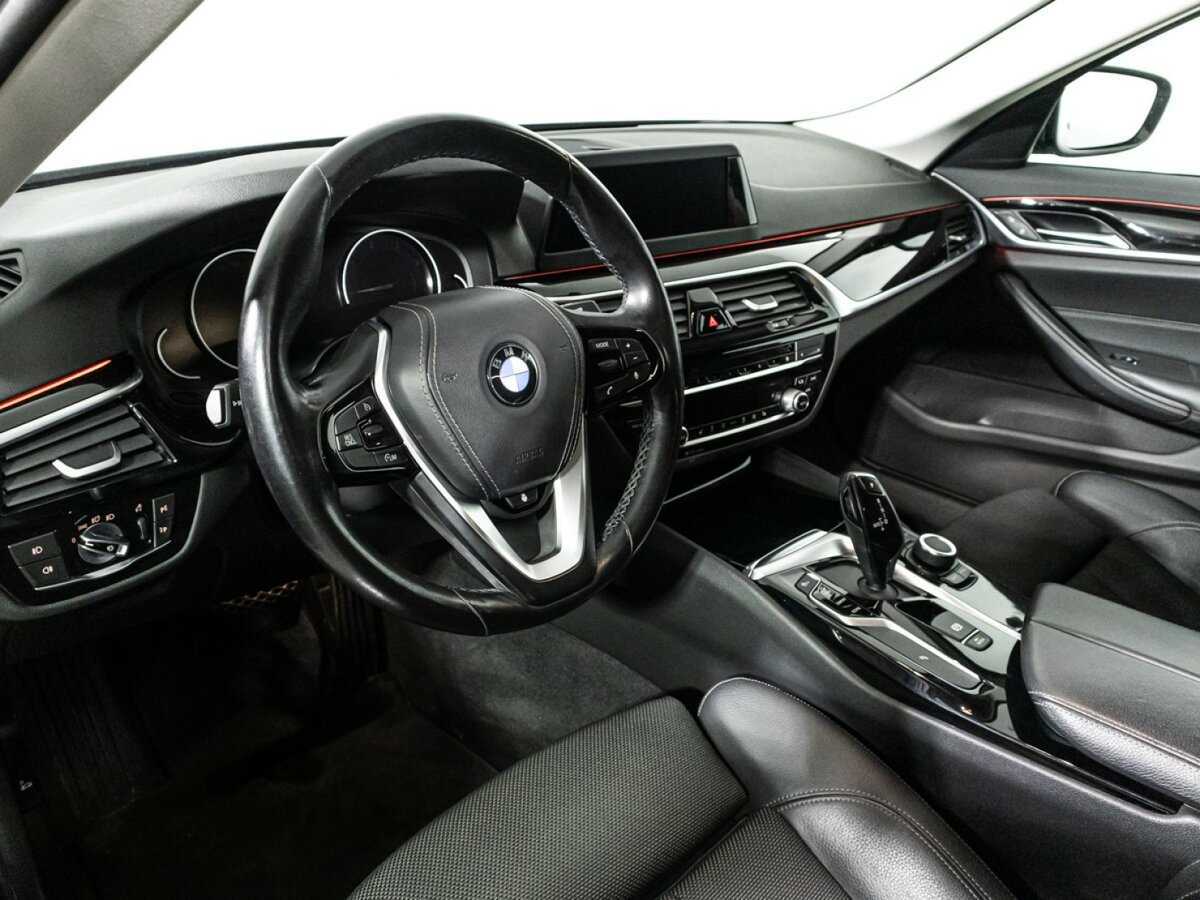 Купить BMW 5 серии с пробегом. Фото: #10