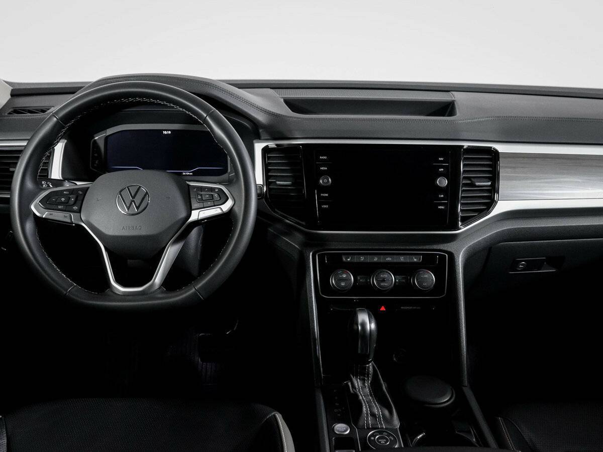 Купить Volkswagen Teramont с пробегом. Фото: #11