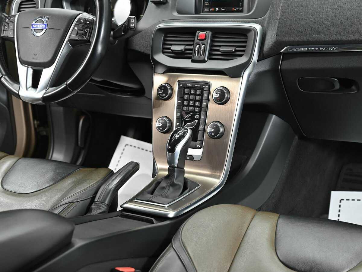 Купить Volvo V40 с пробегом. Фото: #9