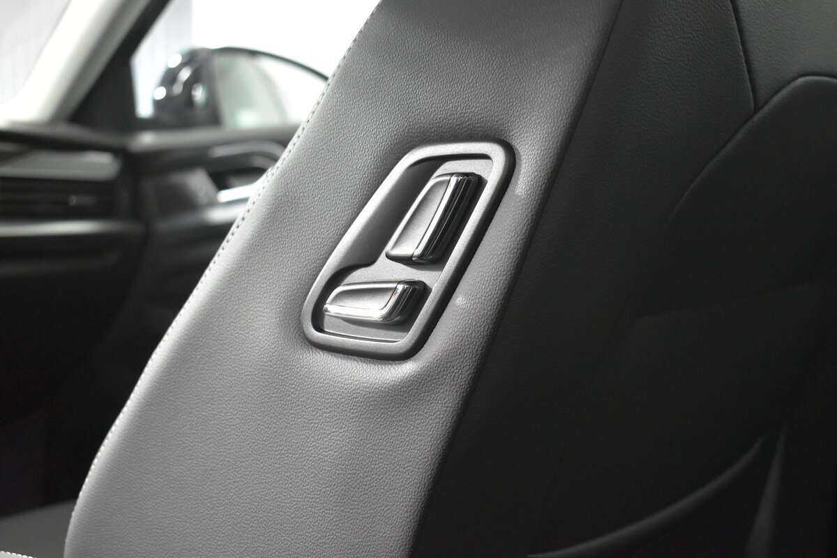 Купить Volkswagen Passat с пробегом. Фото: #10