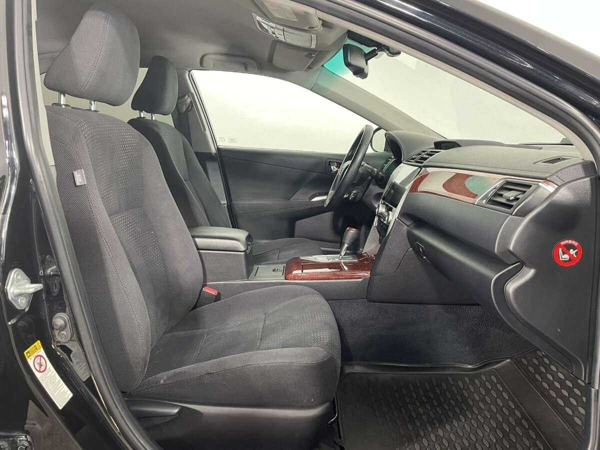Купить Toyota Camry с пробегом. Фото: #13