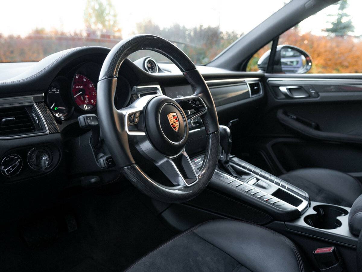 Купить Porsche Macan с пробегом. Фото: #12