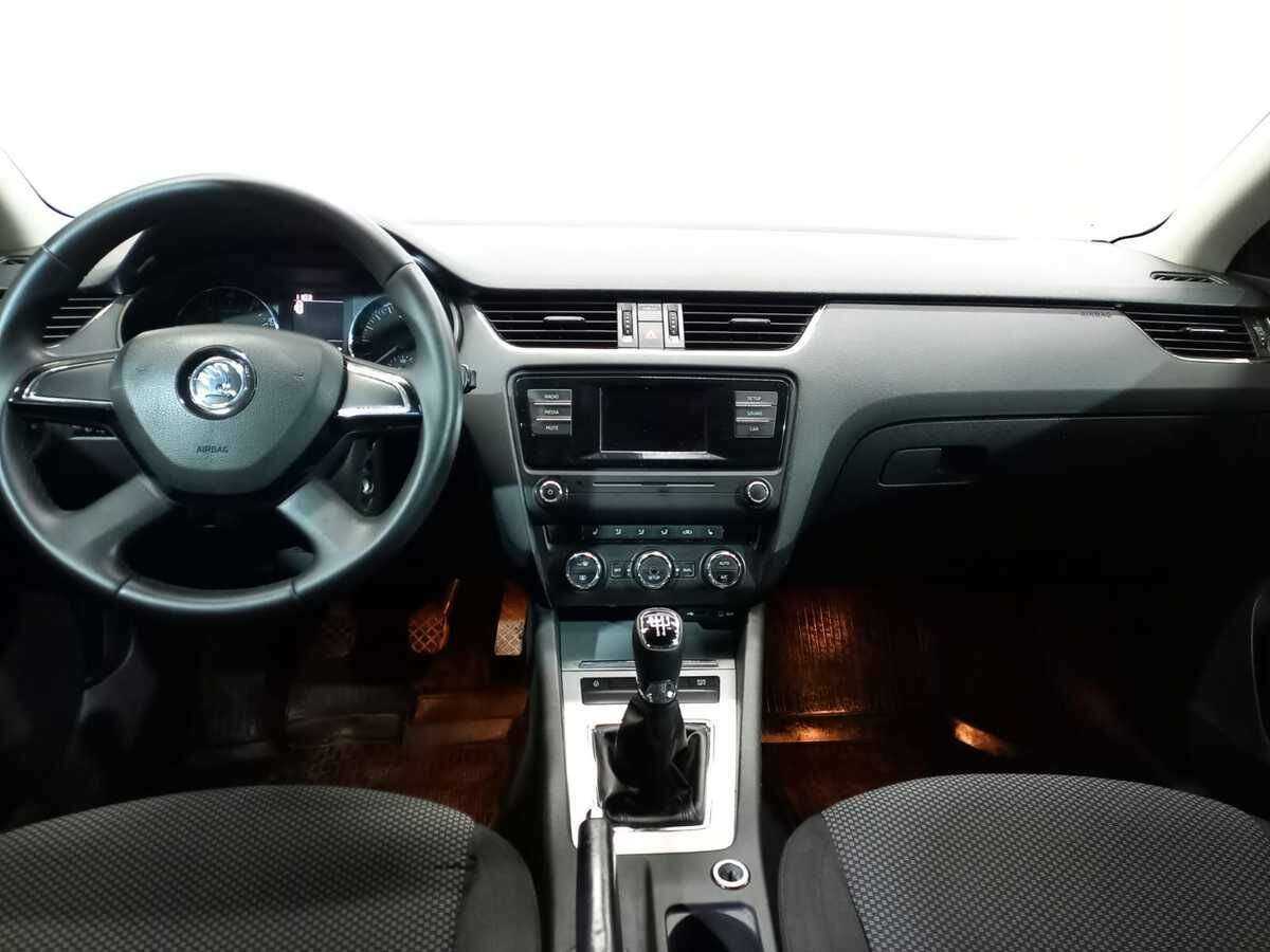 Купить Skoda Octavia с пробегом. Фото: #8