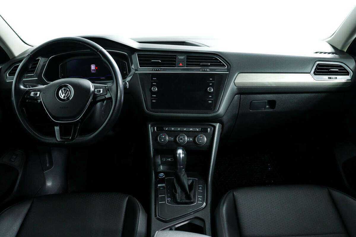 Купить Volkswagen Tiguan с пробегом. Фото: #10