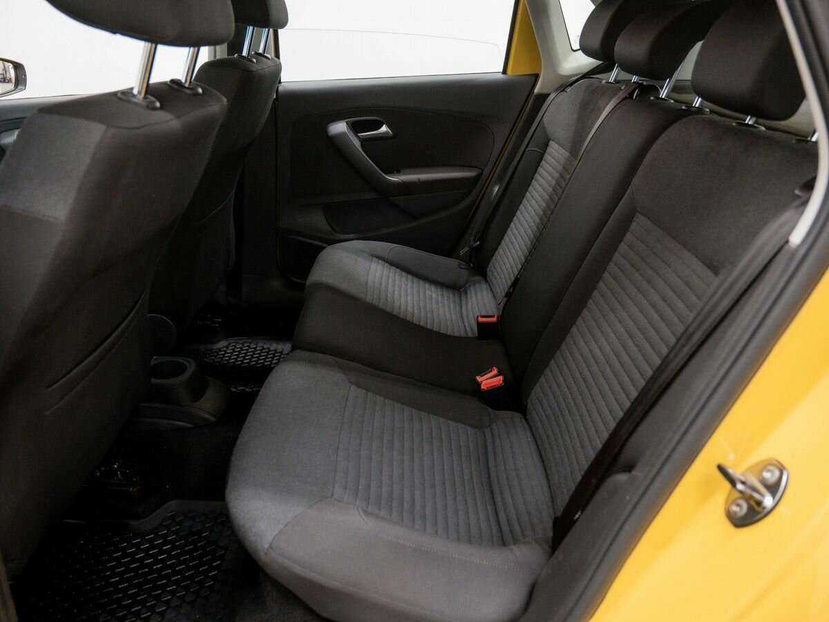 Купить Volkswagen Polo с пробегом. Фото: #12