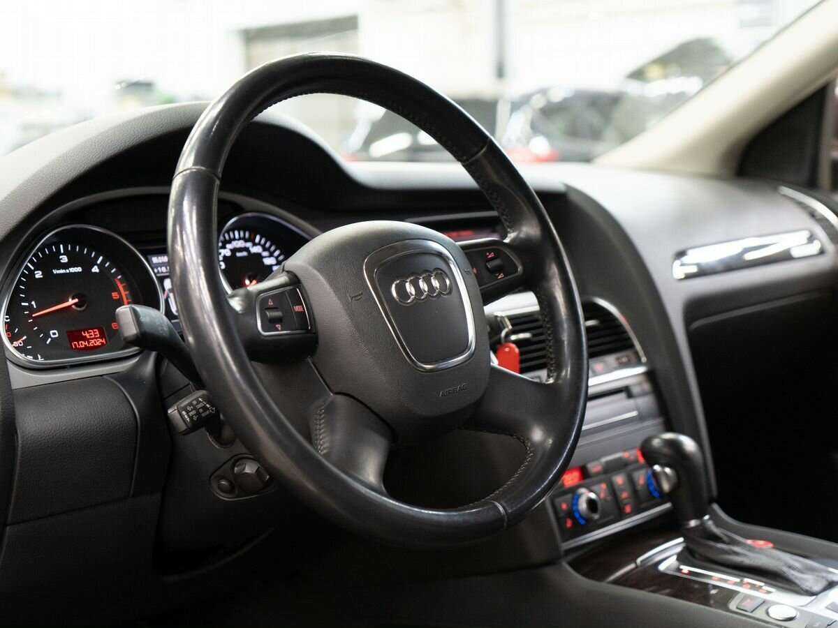 Купить Audi Q7 с пробегом. Фото: #4