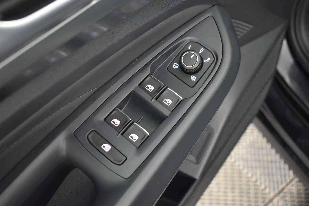 Купить Volkswagen Passat с пробегом. Фото: #12