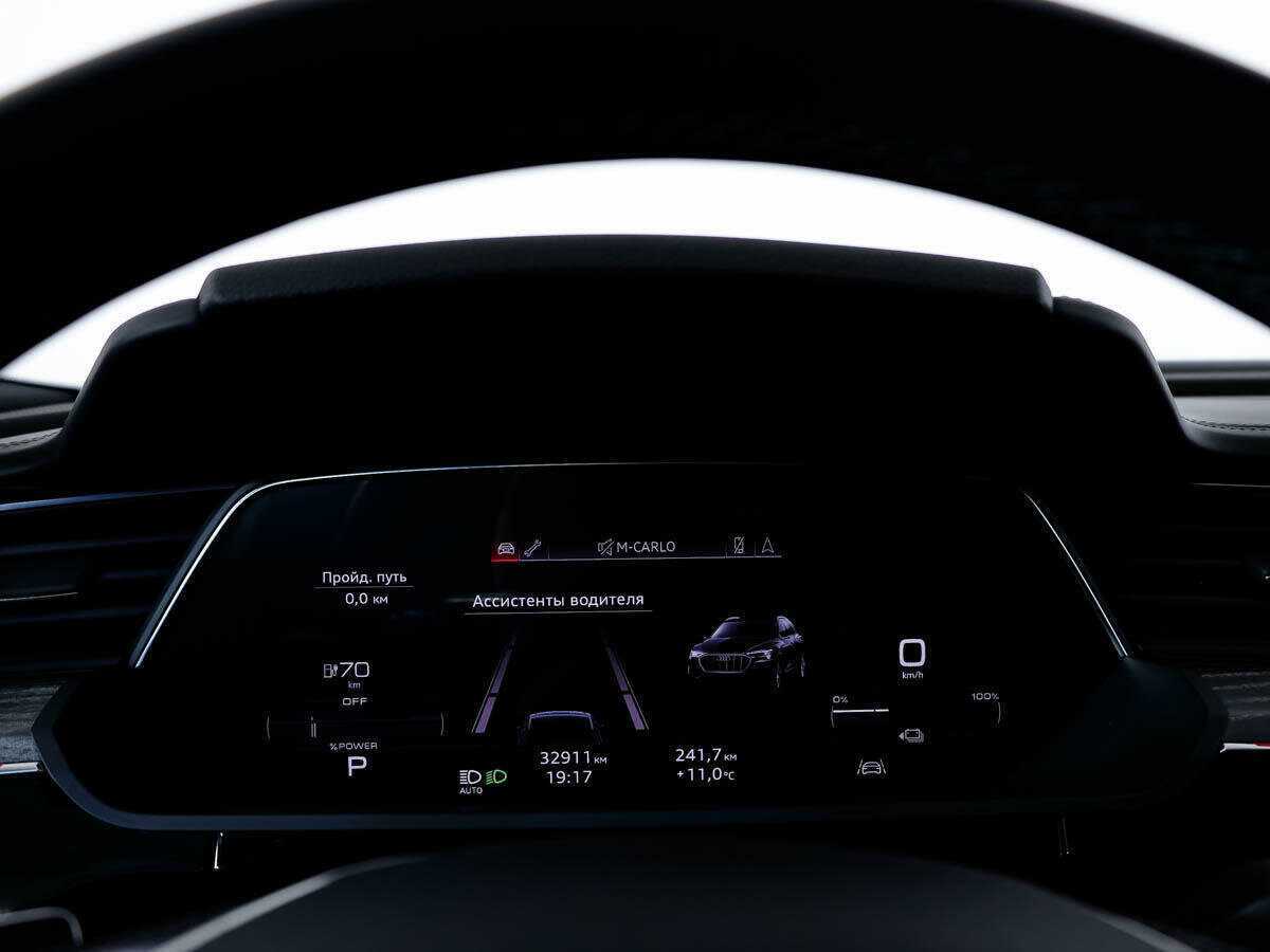 Купить Audi e-tron с пробегом. Фото: #21