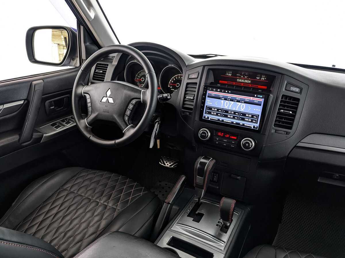 Купить Mitsubishi Pajero с пробегом. Фото: #22