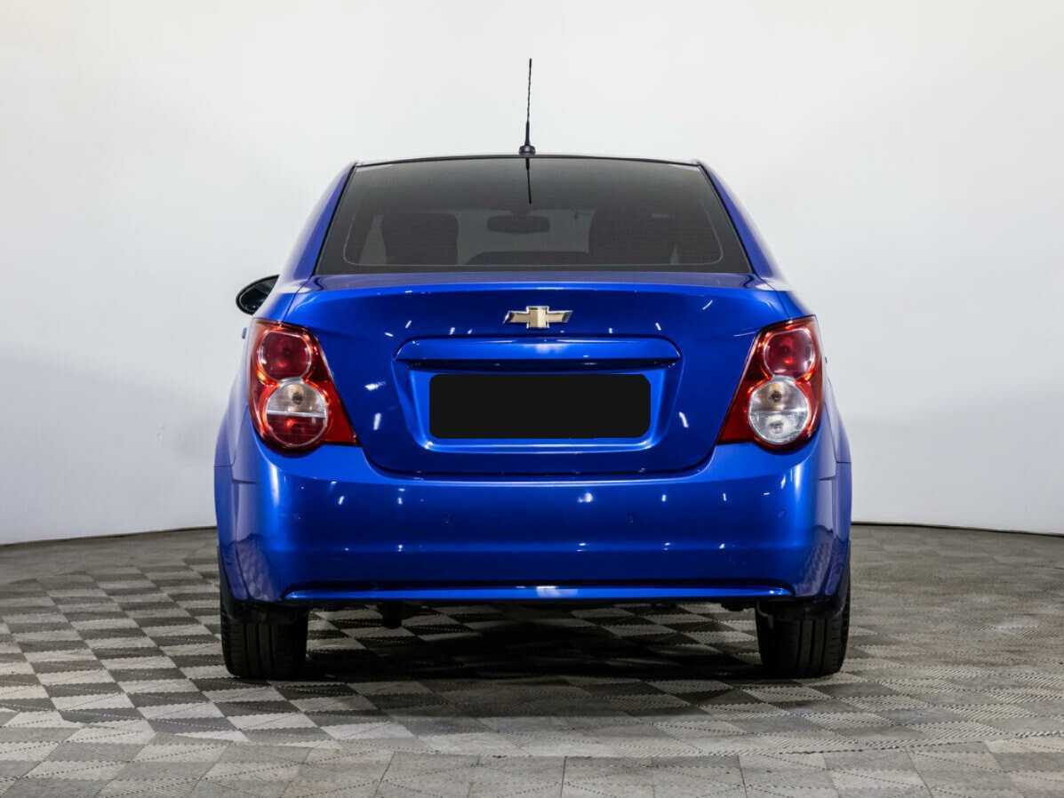 Купить Chevrolet Aveo с пробегом. Фото: #5