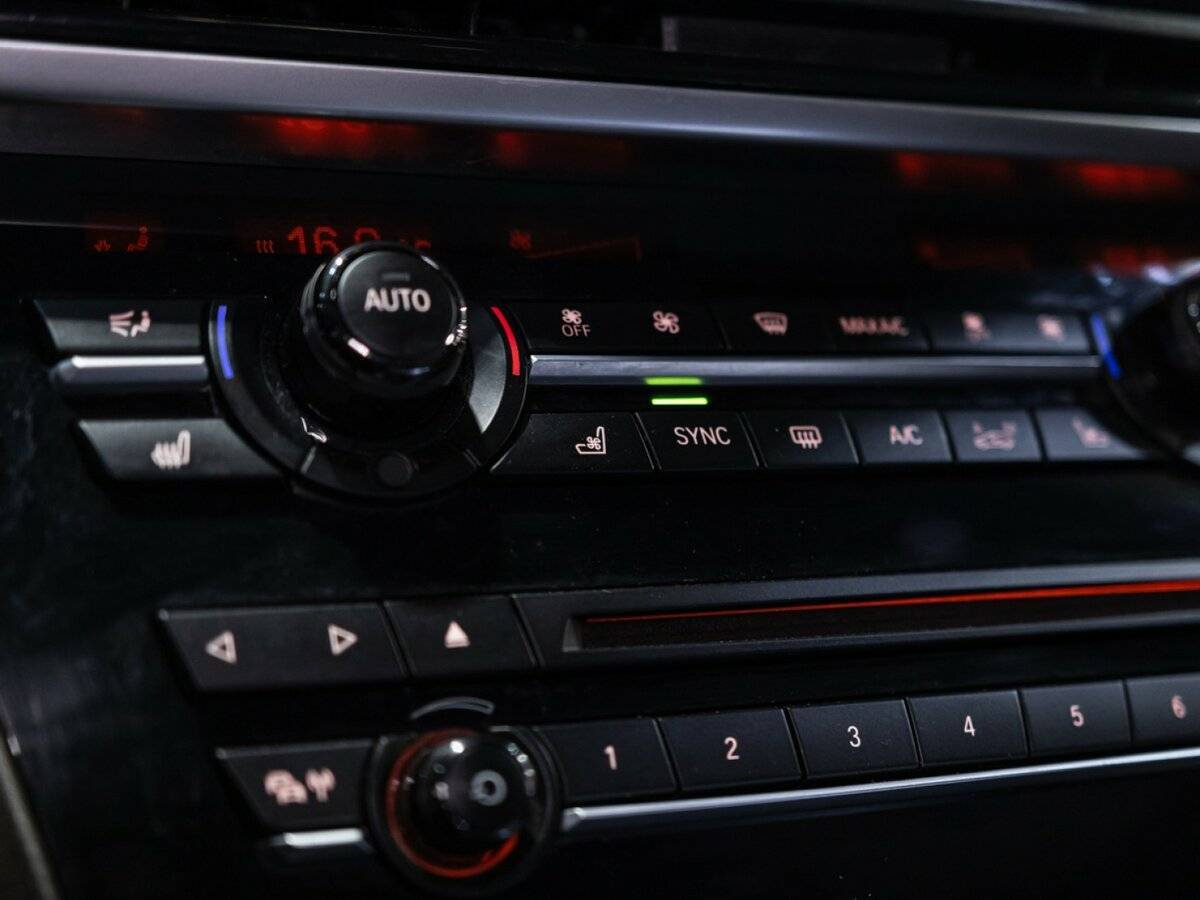 Купить BMW X5 с пробегом. Фото: #29