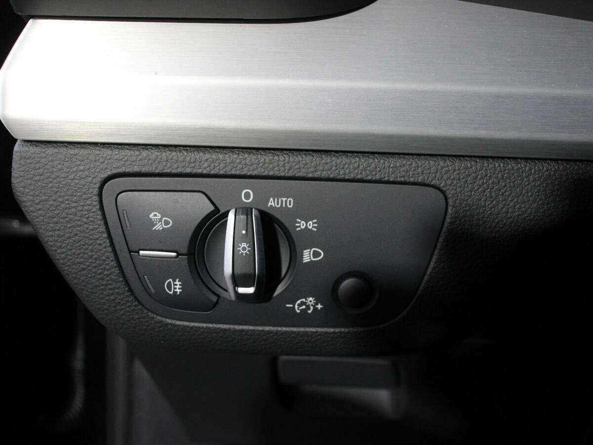 Купить Audi SQ5 с пробегом. Фото: #20