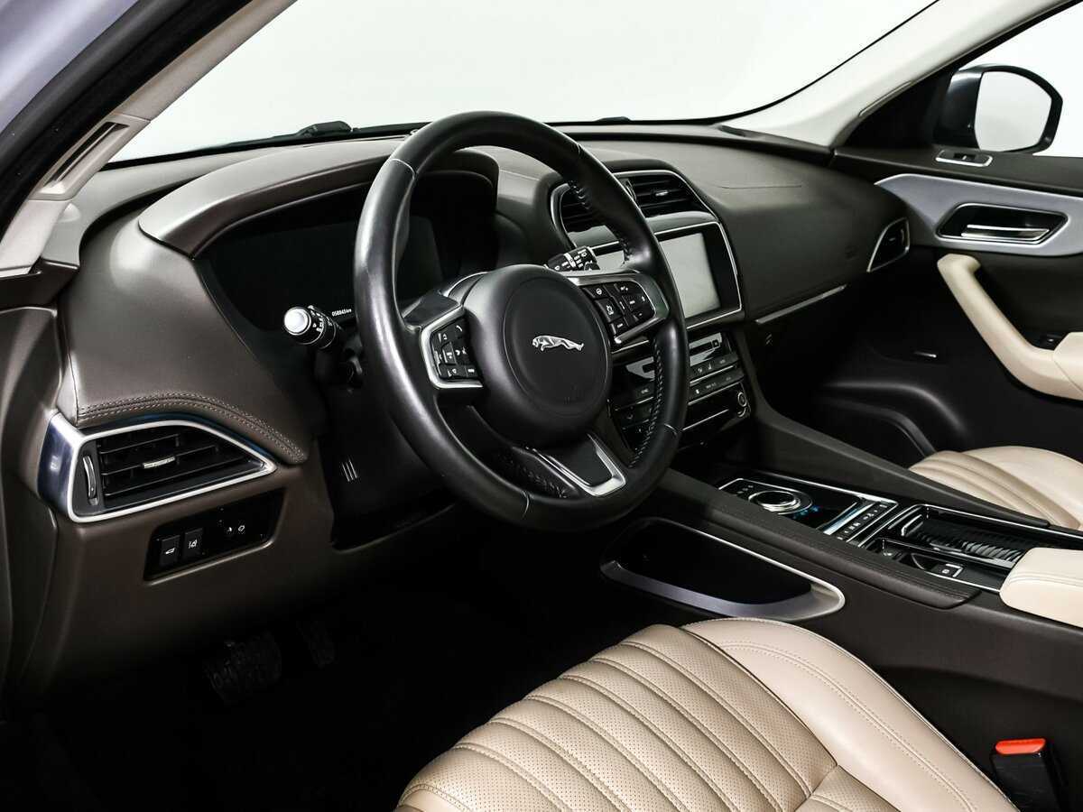 Купить Jaguar F-Pace с пробегом. Фото: #11