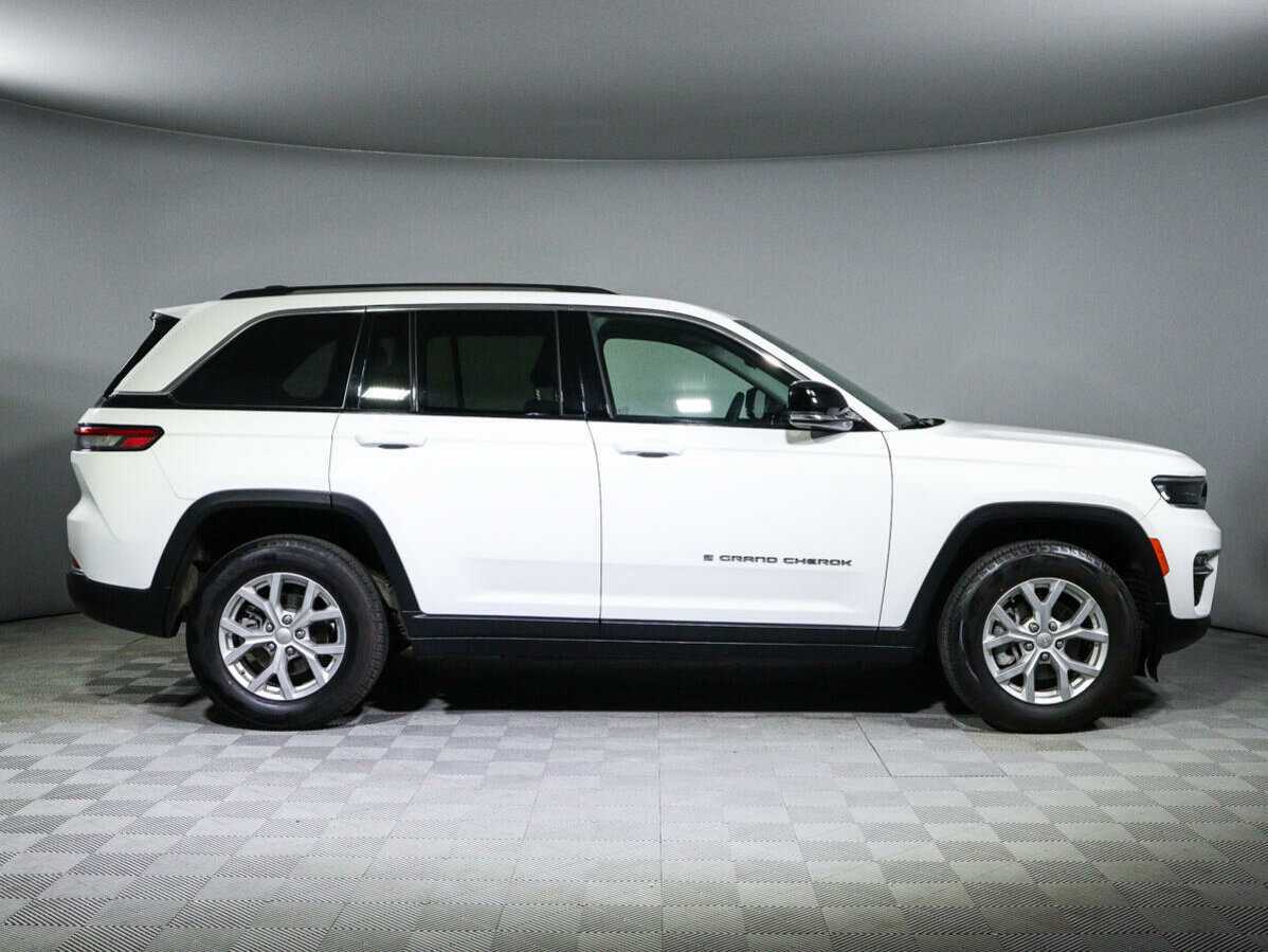 Купить Jeep Grand Cherokee с пробегом. Фото: #3