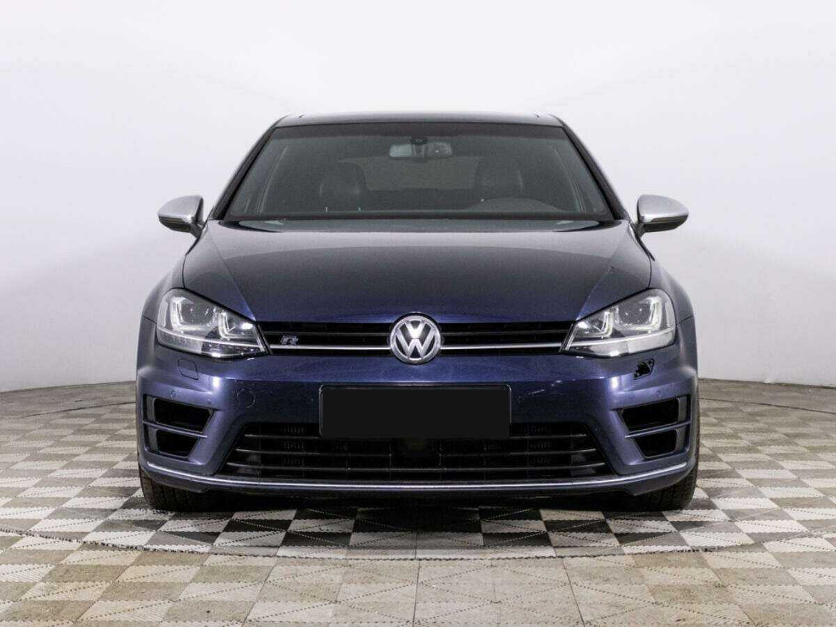 Купить Volkswagen Golf R с пробегом. Фото: #1