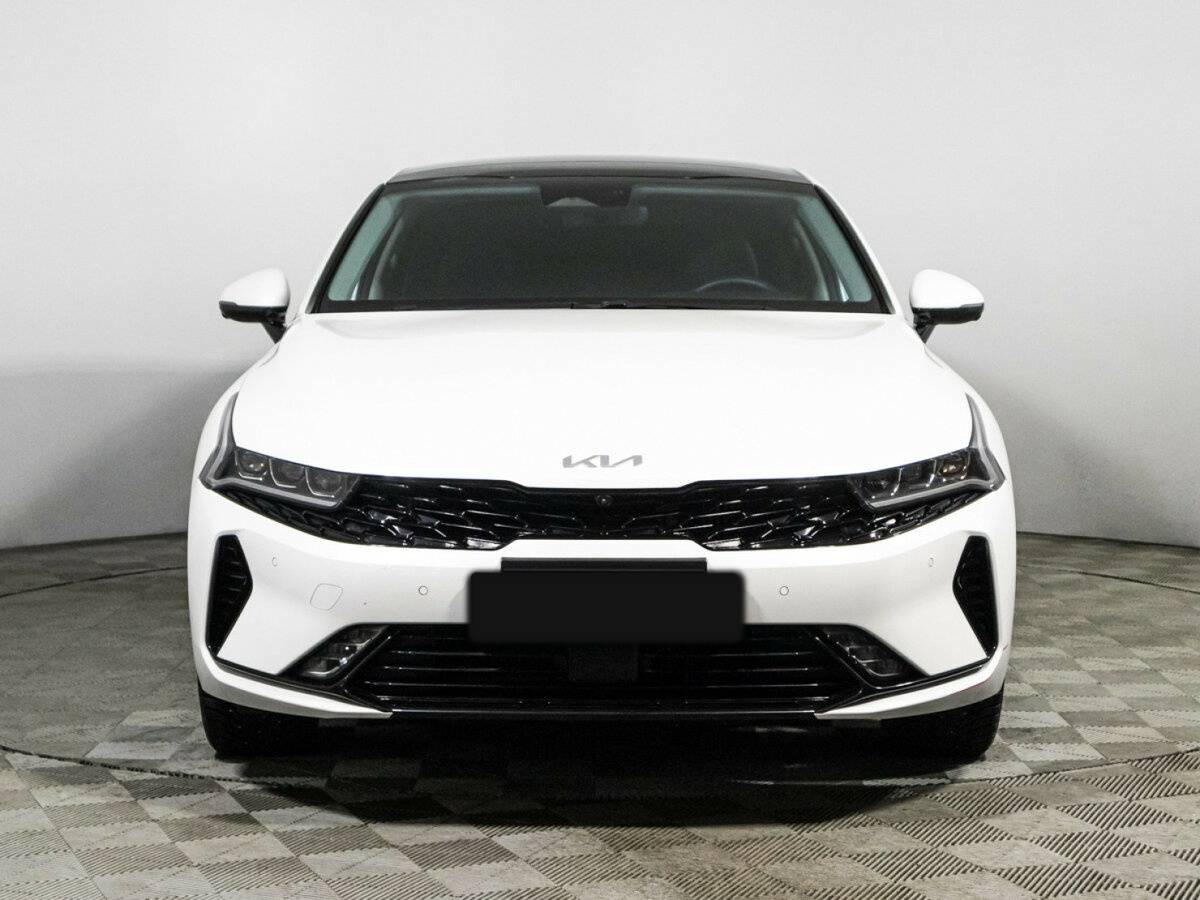 Купить Kia K5 с пробегом. Фото: #1