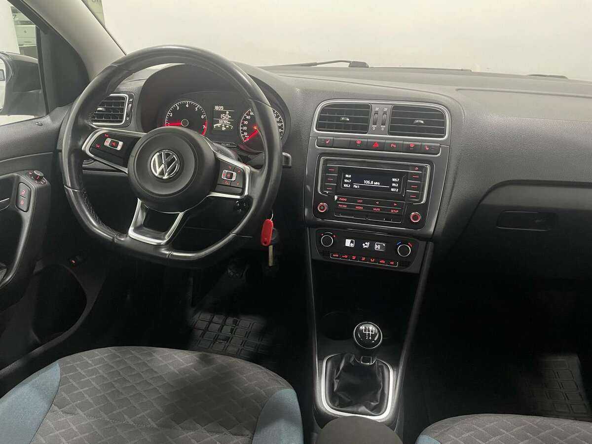 Купить Volkswagen Polo с пробегом. Фото: #5