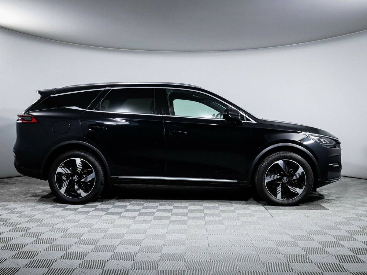 Купить BYD Tang с пробегом. Фото: #3
