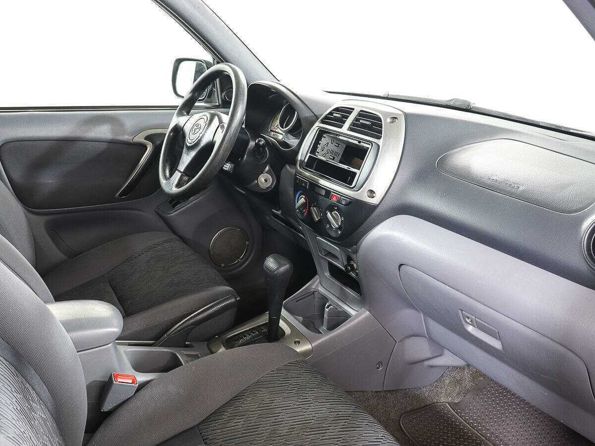 Купить Toyota RAV4 с пробегом. Фото: #7