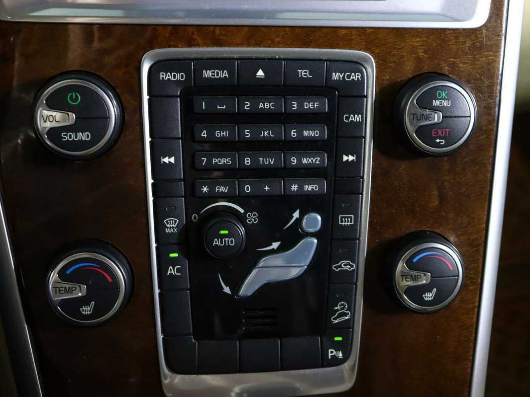 Купить Volvo XC60 с пробегом. Фото: #18