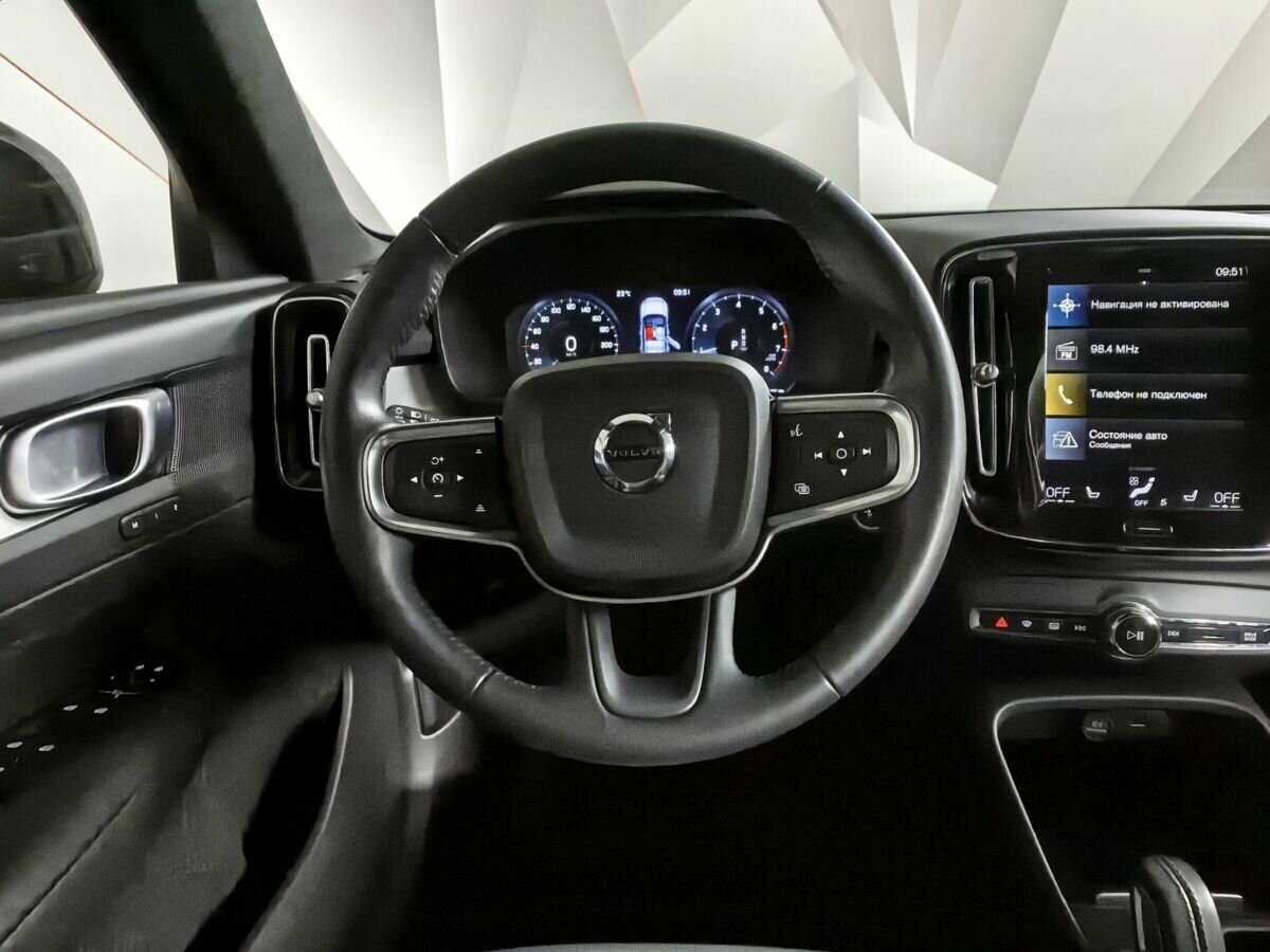 Купить Volvo XC40 с пробегом. Фото: #15