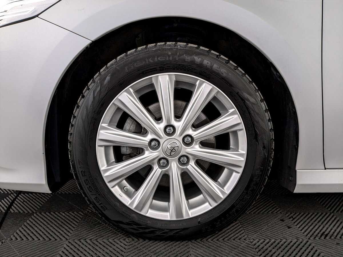 Купить Toyota Camry с пробегом. Фото: #17