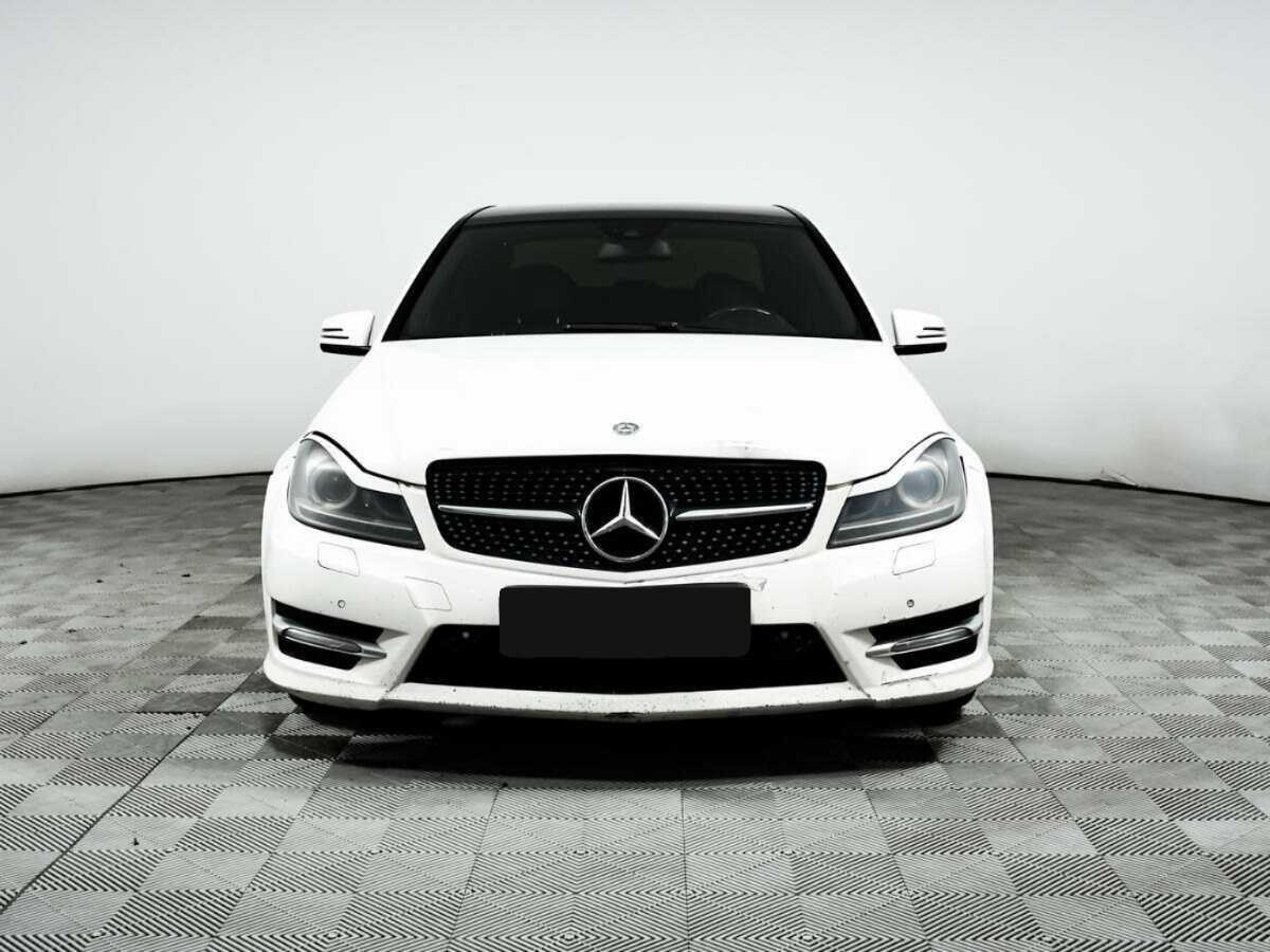 Купить Mercedes-Benz C-Класс с пробегом. Фото: #1